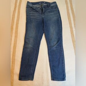 Old Navy Women's Skinny Jeans in Deep Blue